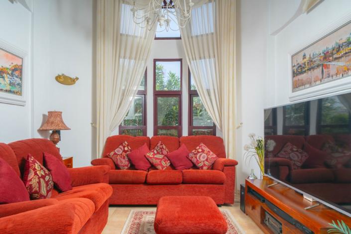 Image No.17-3 Bed Villa for sale