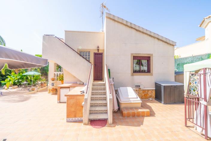 Image No.34-3 Bed Villa for sale