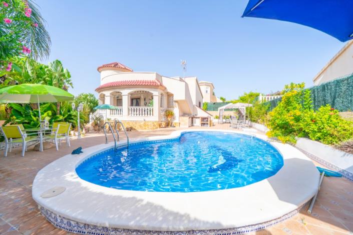 Image No.44-3 Bed Villa for sale