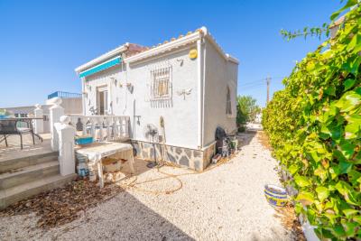 Detached-Property-for-sale-in-La-Marina--7---Canva-