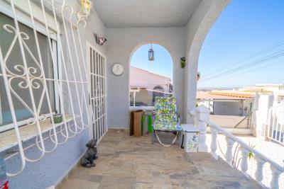 Detached-Property-for-sale-in-La-Marina--10---Canva-