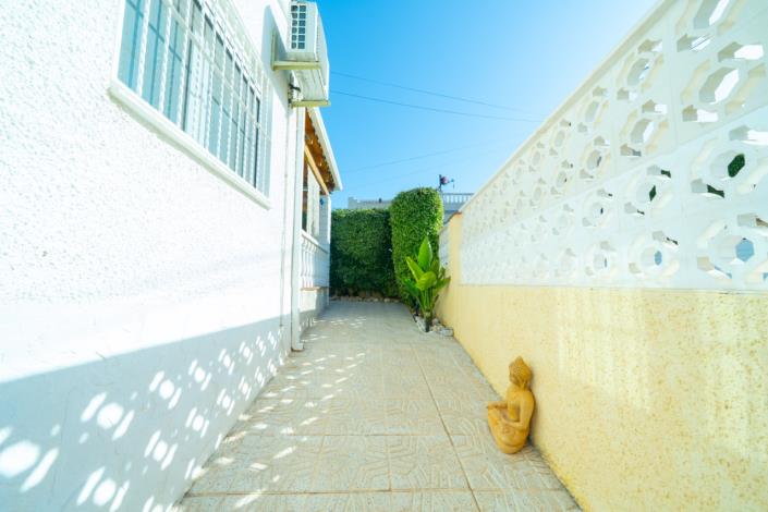 Image No.32-2 Bed Villa for sale