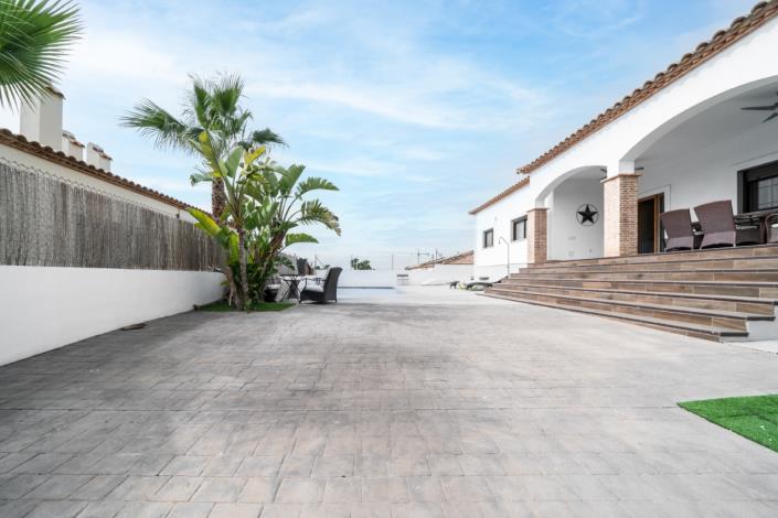 Image No.6-3 Bed Villa for sale