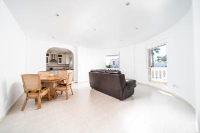 Detached-Property-for-sale-in-La-Marina--13---Canva-