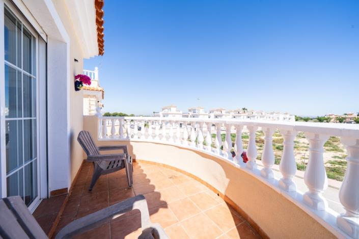 Image No.18-3 Bed Villa for sale