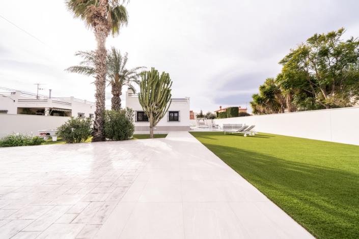 Image No.3-3 Bed Villa for sale