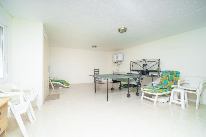 Image No.19-2 Bed Townhouse for sale