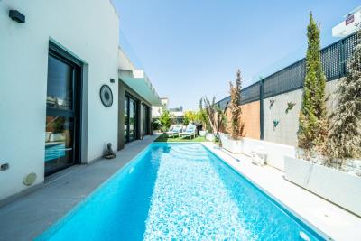 Detached-Property-for-sale-in-La-Marina--2---Canva-