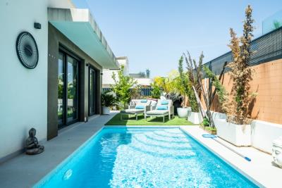 Detached-Property-for-sale-in-La-Marina--3---Canva-