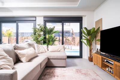 Detached-Property-for-sale-in-La-Marina--13---Canva-