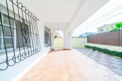 Detached-Property-for-sale-in-La-Marina--6---Portals-