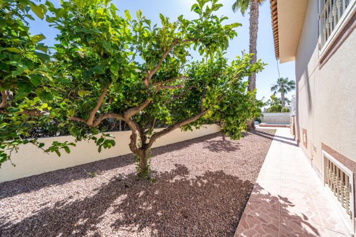 Image No.25-4 Bed Villa for sale