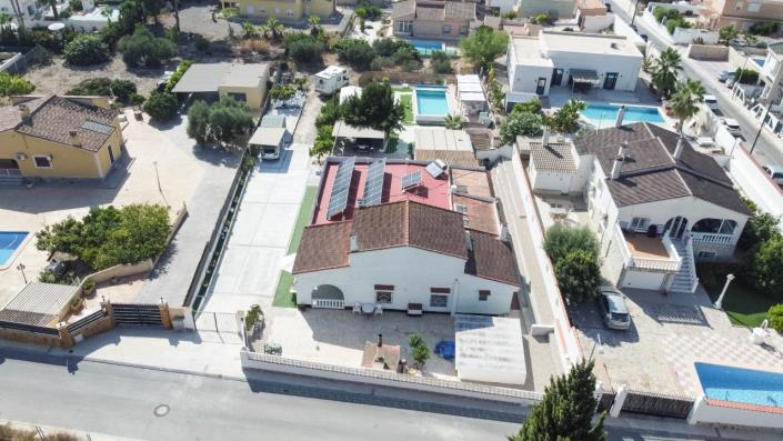 Image No.3-9 Bed Villa for sale