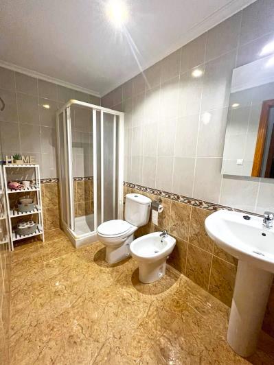 Image No.20-2 Bed Apartment for sale