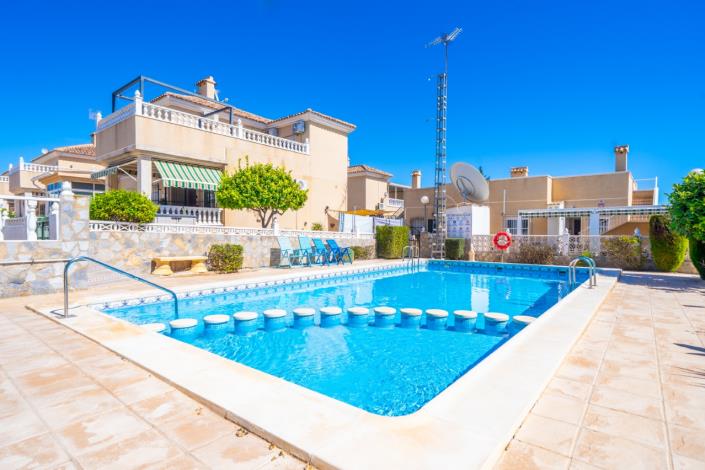 Image No.3-2 Bed Villa for sale