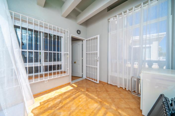 Image No.8-2 Bed Villa for sale