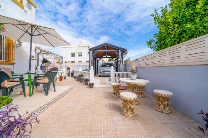 Image No.8-2 Bed Villa for sale