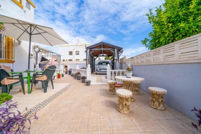 Quad-Villa-for-Sale-in-Alicante--6---Canva-
