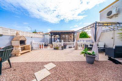 Quad-Villa-for-Sale-in-Alicante--7---Canva-