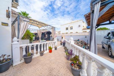Quad-Villa-for-Sale-in-Alicante--11---Canva-