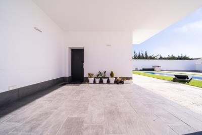 Luxury-Villa-for-sale-in-Alicante--10---Portals-