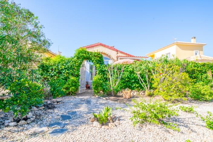 Image No.6-2 Bed Villa for sale