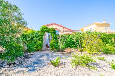 Detached-Property-for-sale-in-Alicante--5---Canva-