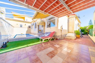 Detached-Property-for-sale-in-Alicante--9---Canva-