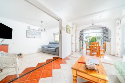 Detached-Property-for-sale-in-Alicante--15---Canva-