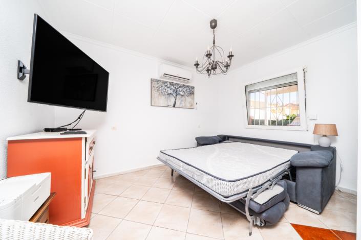Image No.19-2 Bed Villa for sale