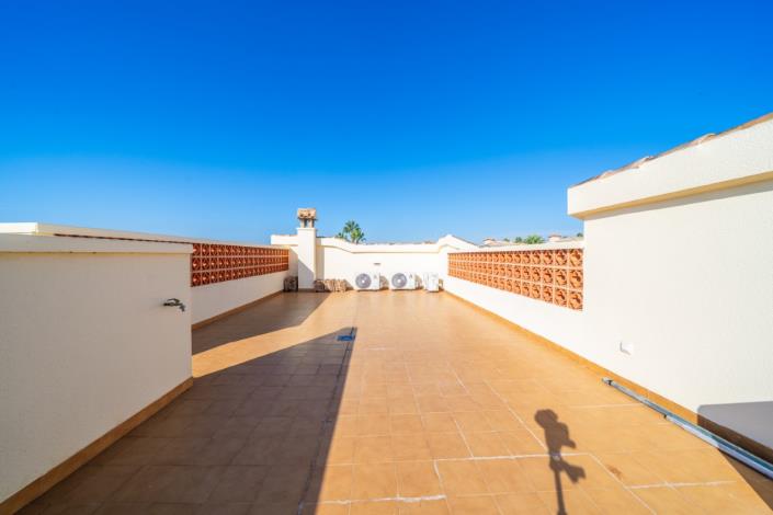 Image No.37-4 Bed Villa for sale