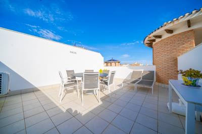 Apartment-for-sale-in-La-Marina-near-the-beach--7---Canva-