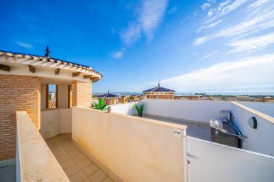 Apartment-for-sale-in-La-Marina-near-the-beach--10---Canva-
