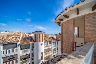 Apartment-for-sale-in-La-Marina-near-the-beach--9---Canva-