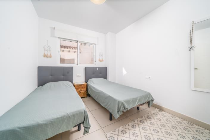 Image No.20-2 Bed Apartment for sale