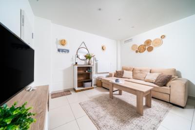 Apartment-for-sale-in-La-Marina-close-to-the-beach--12---Portals-