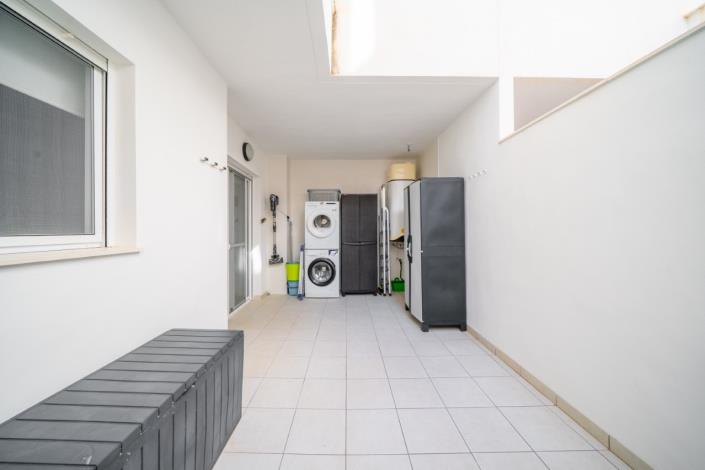 Image No.17-2 Bed Apartment for sale