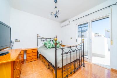 La-Marina-Property-for-sale-with-Communal-Pool--15---Portals-