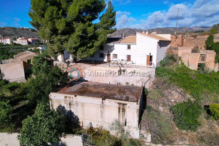 Image No.5-6 Bed Country House for sale