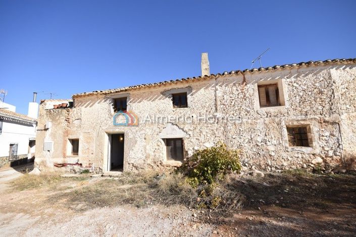 Image No.2-Maison de campagne de 3 chambres à vendre à Chirivel