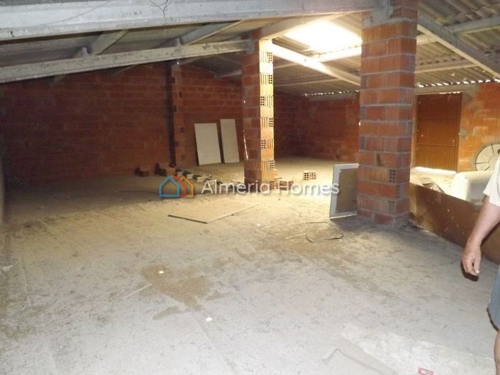 Image No.4-5 Bed Village House for sale