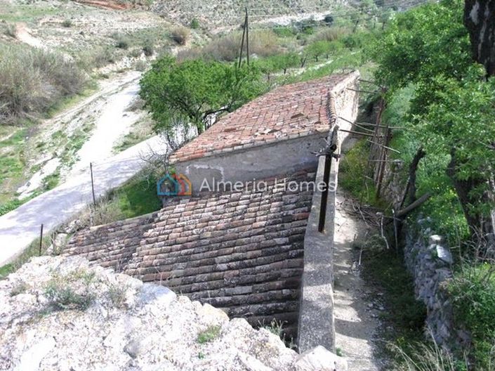 Image No.7-4 Bed Country House for sale