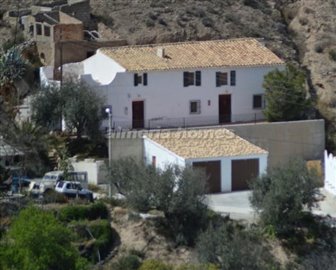 Maison de campagne de 5 chambres à vendre à Albox