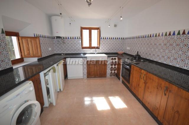 Image No.2-Maison de campagne de 5 chambres à vendre à Albox