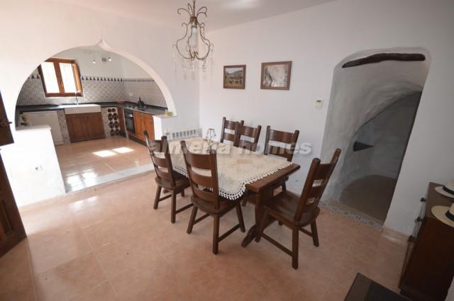 Image No.3-Maison de campagne de 5 chambres à vendre à Albox