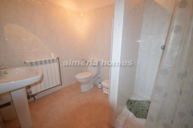 Image No.8-Maison de campagne de 5 chambres à vendre à Albox