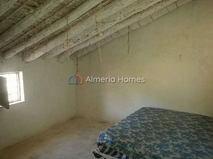 Image No.11-4 Bed Country House for sale