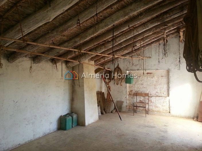 Image No.8-4 Bed Country House for sale