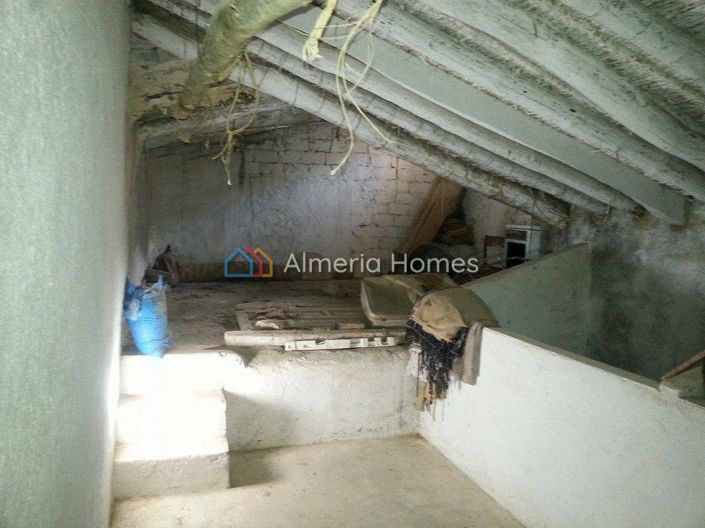 Image No.9-4 Bed Country House for sale