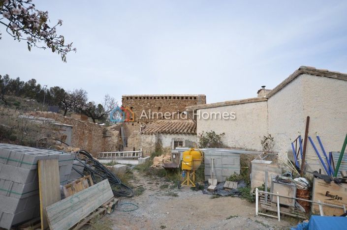 Image No.9-2 Bed Country House for sale